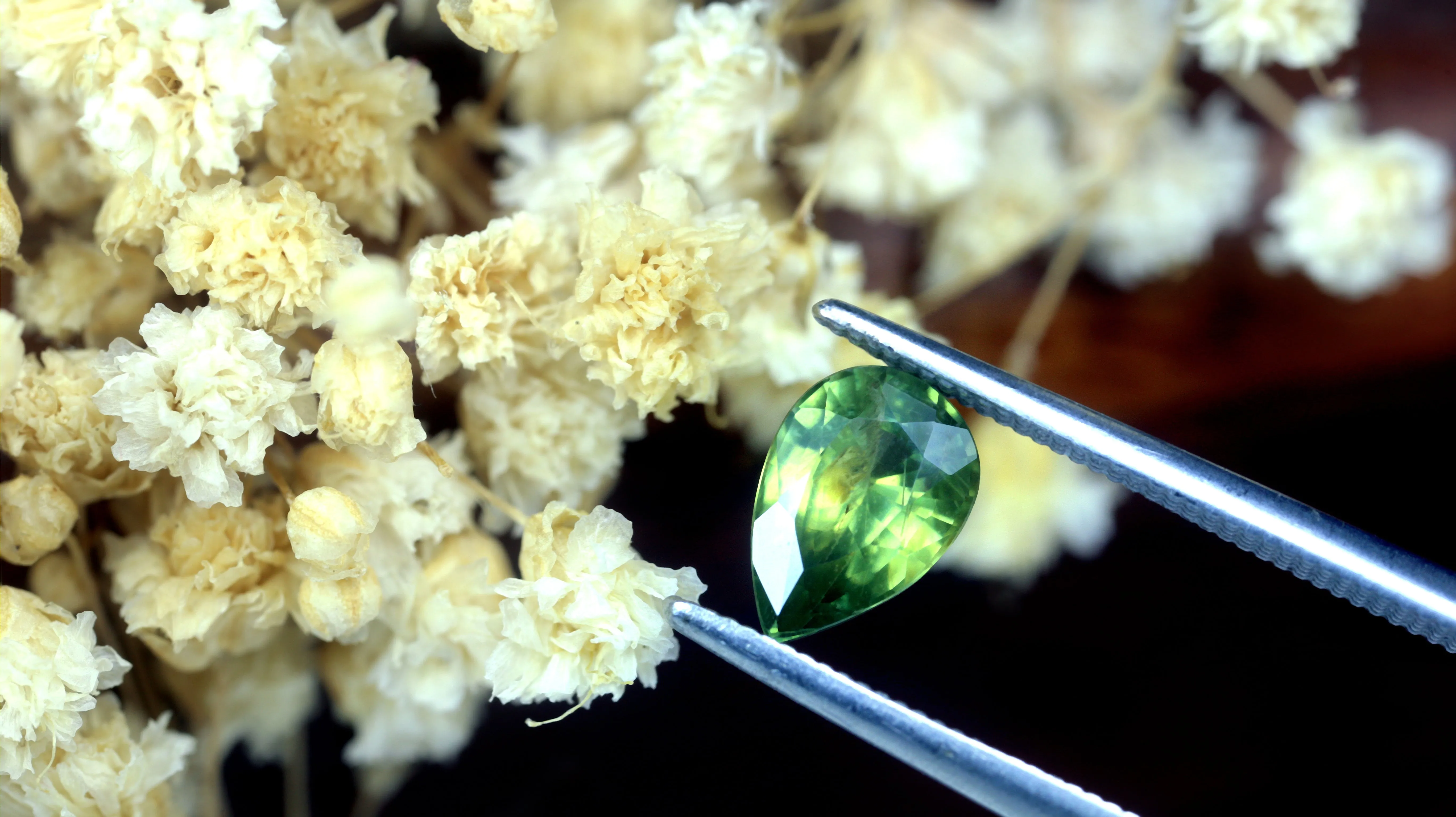 1.07ct Certified Natural Green Sapphire