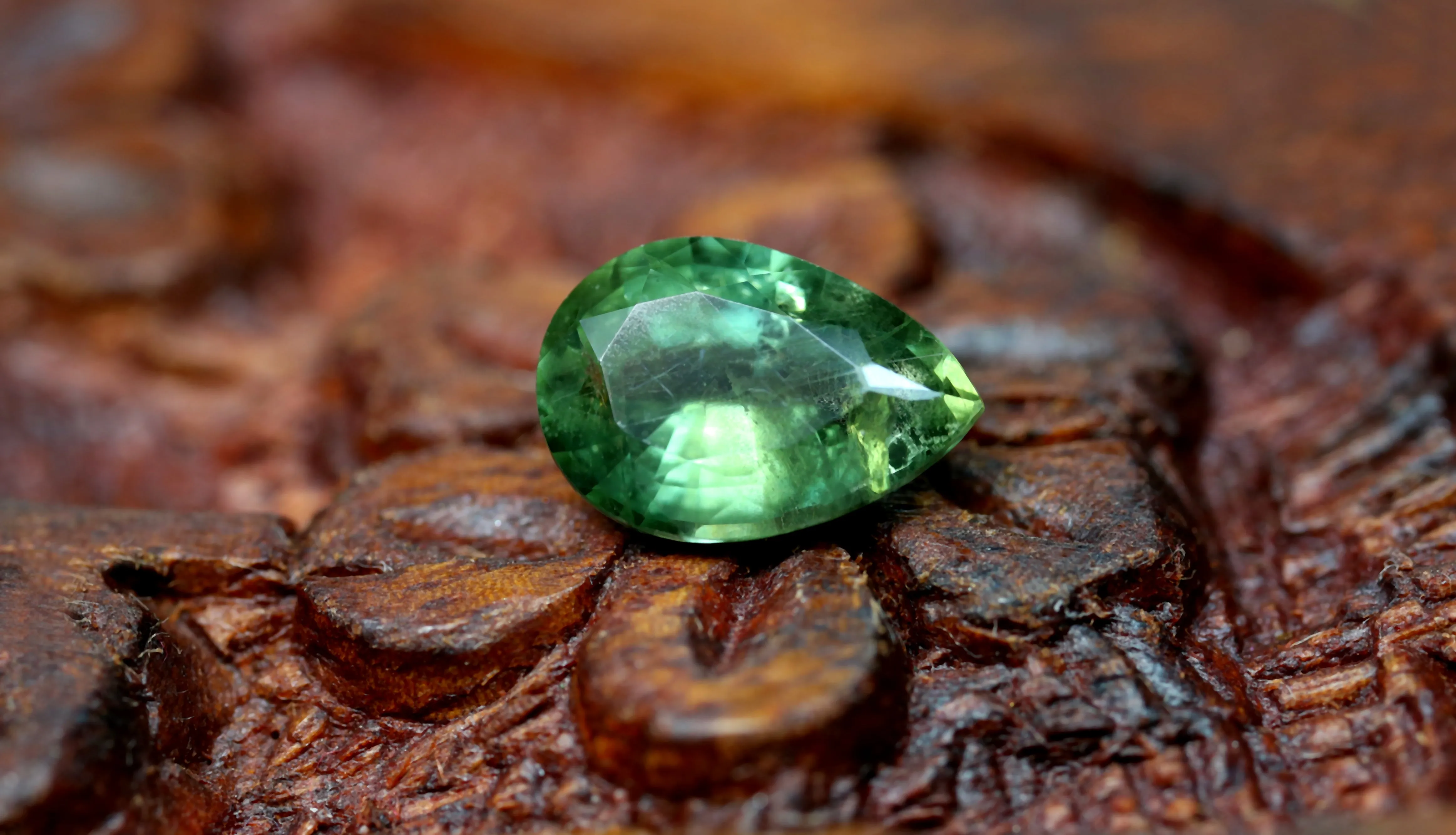 1.86ct Certified Natural Green Sapphire