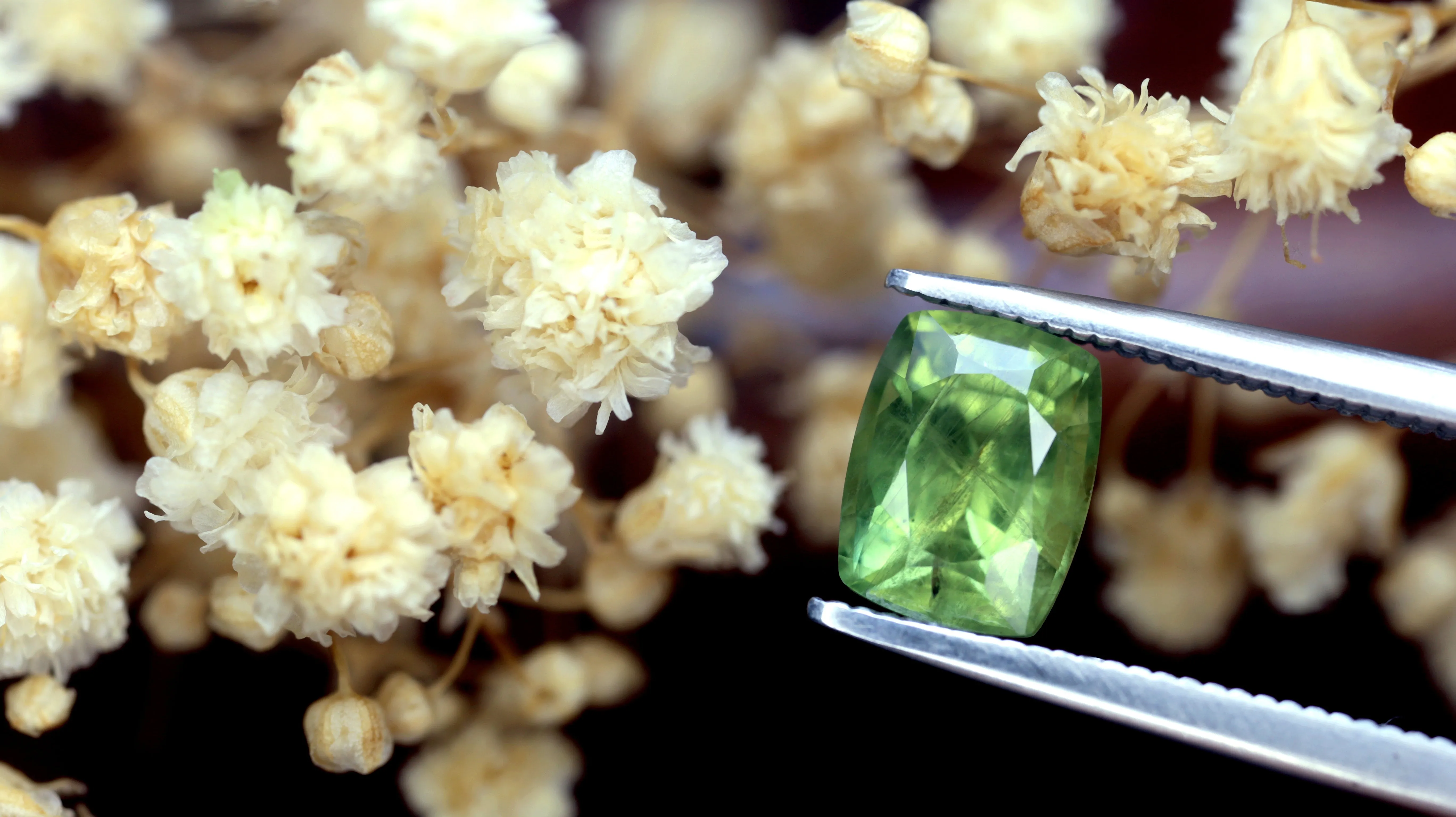 1.92ct Certified Natural Green Sapphire