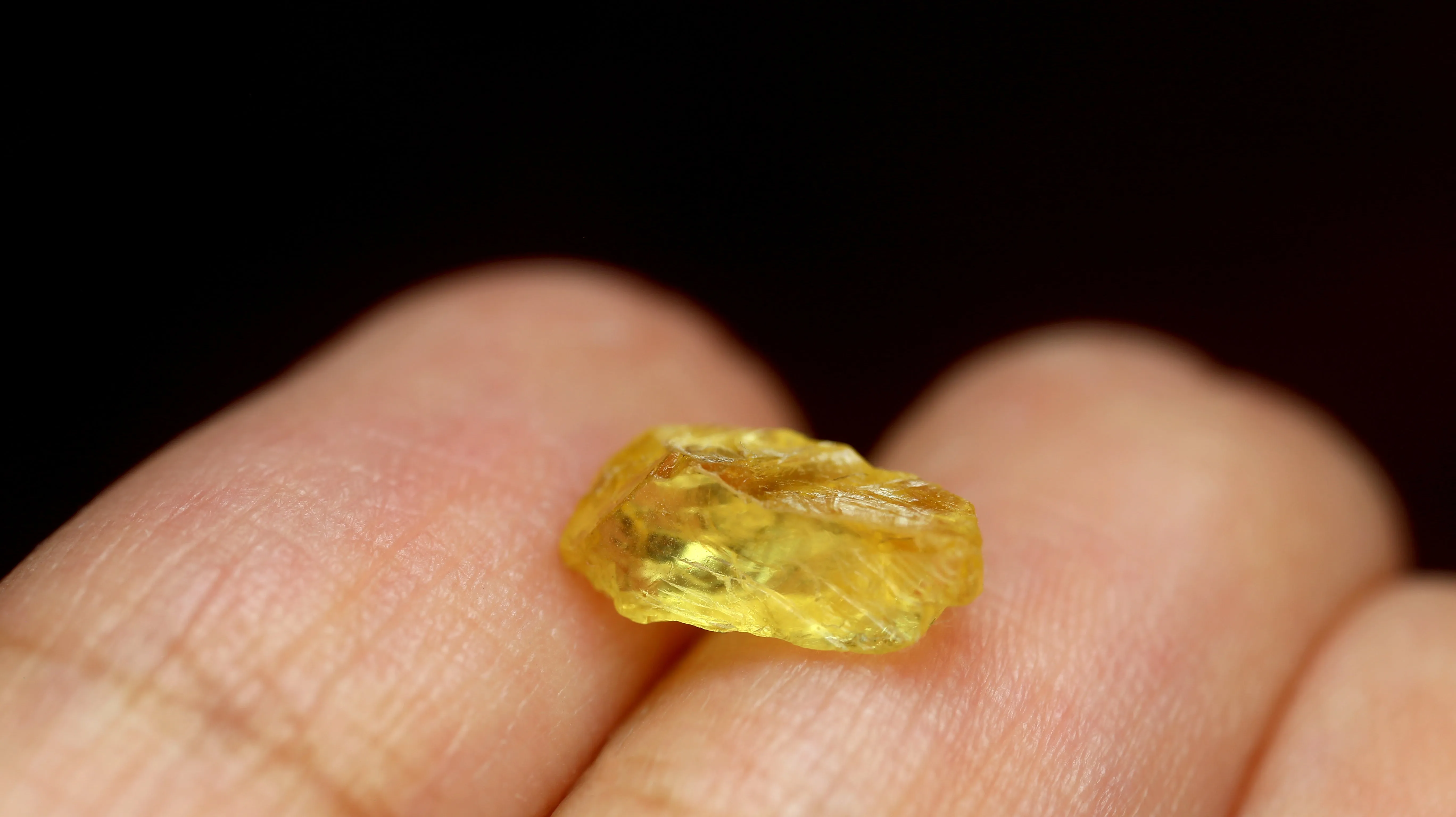 2.08ct Certified Natural Yellow Sapphire