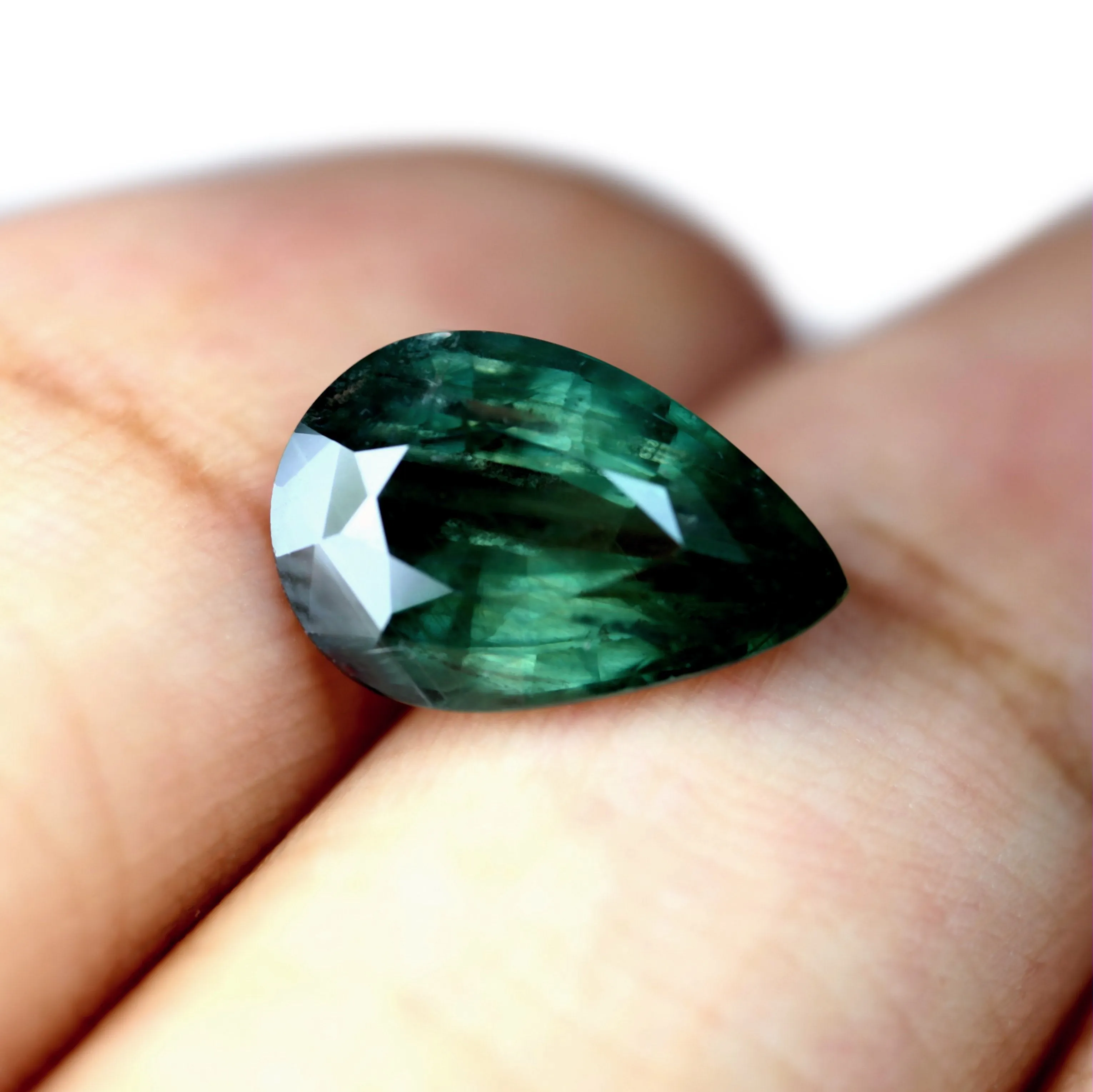 2.65ct Certified Natural Green Sapphire