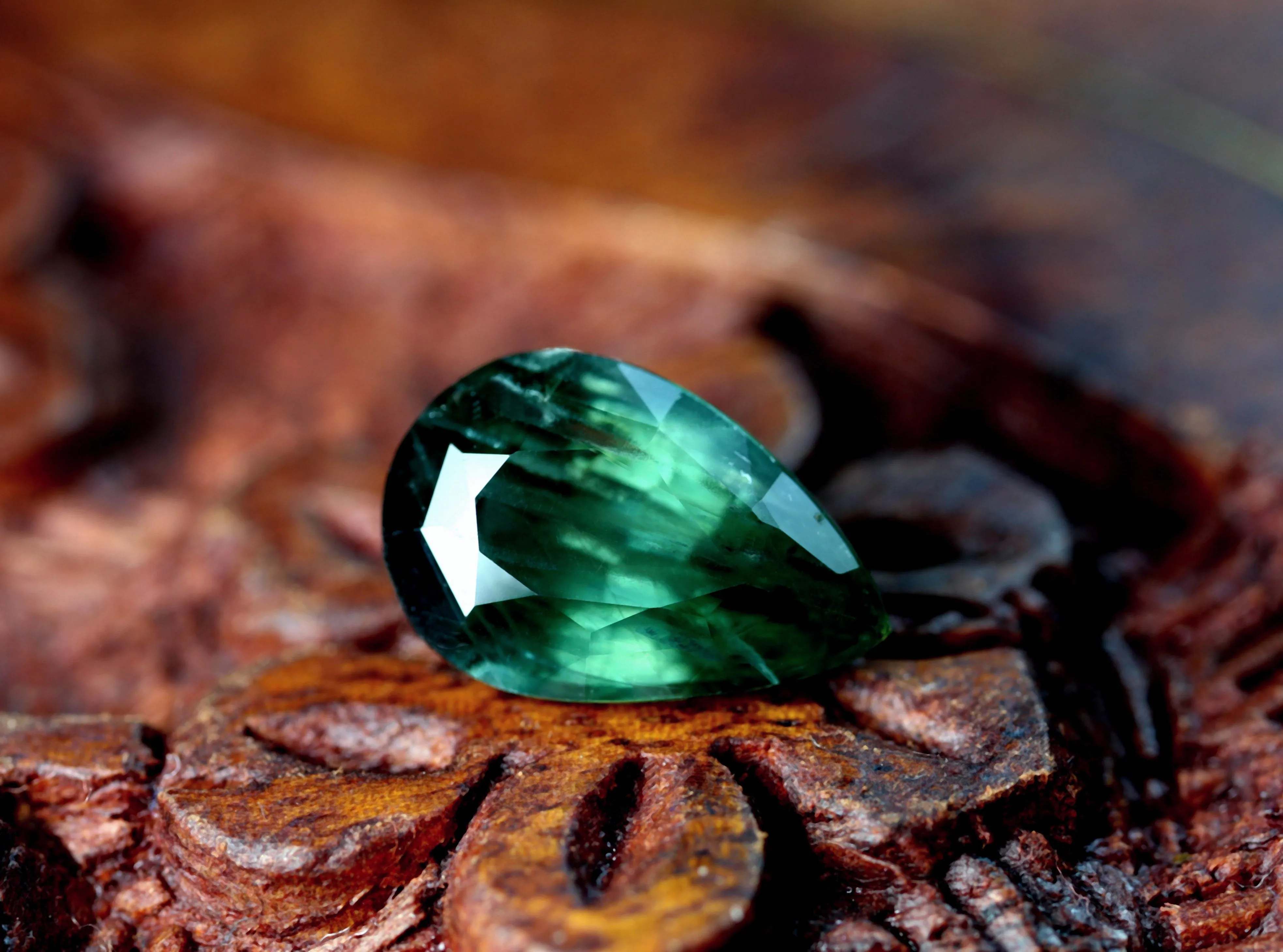 2.65ct Certified Natural Green Sapphire
