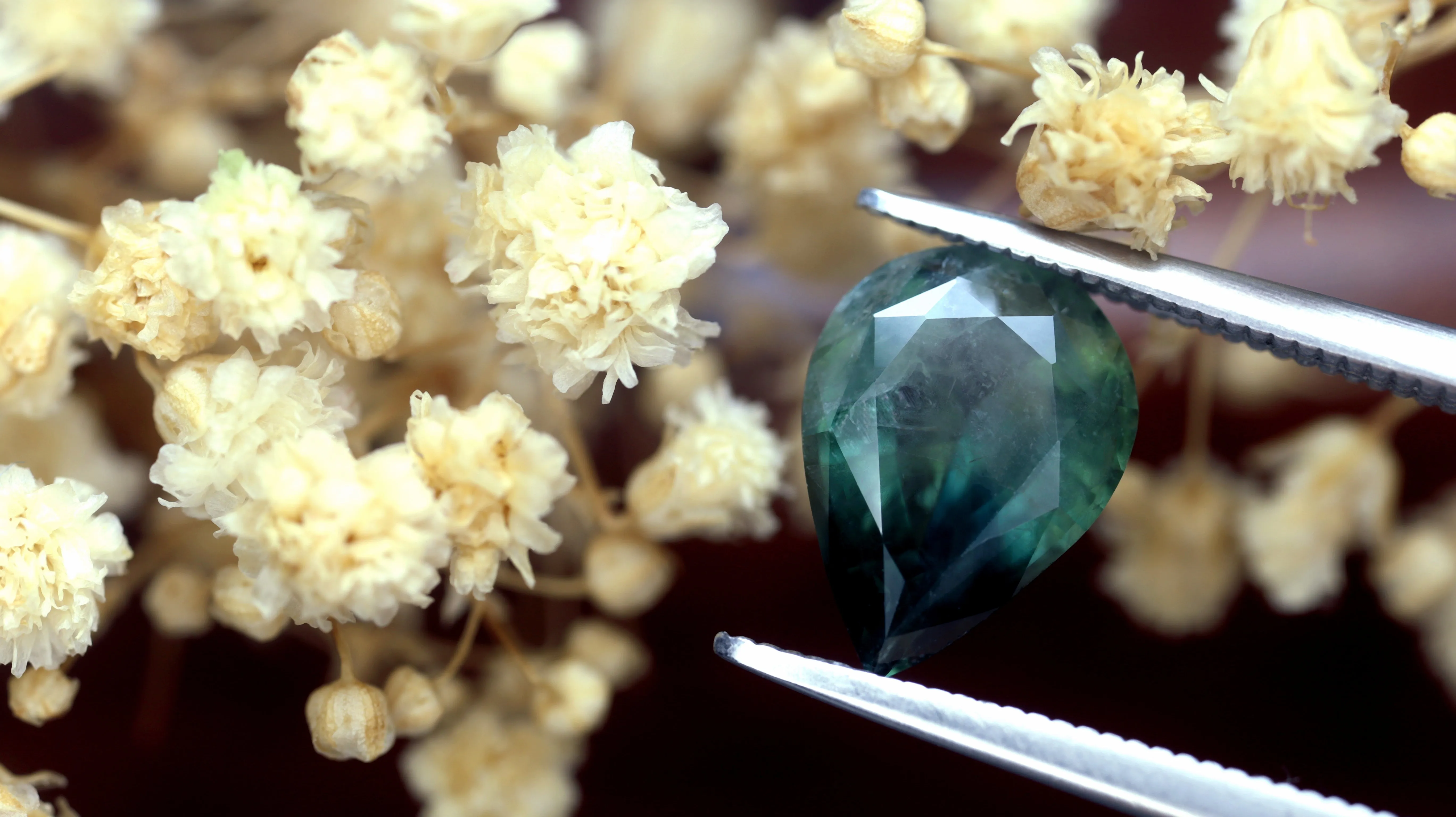 2.93ct Certified Natural Teal Sapphire