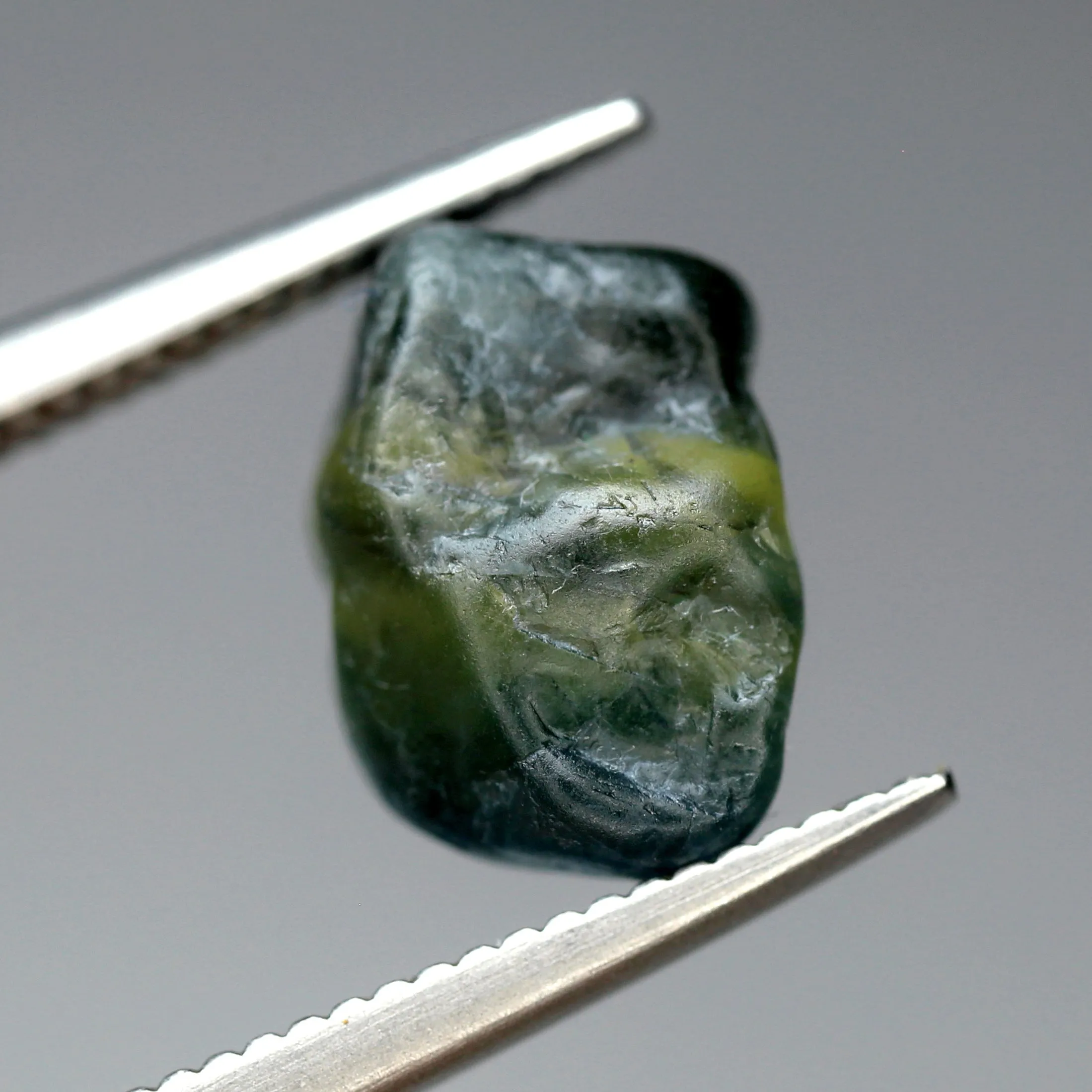 3.18ct Certified Natural Bicolor Sapphire
