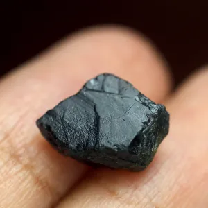 5.70ct Certified Natural Teal Sapphire
