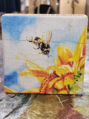 Bee and sunflowers block sign
