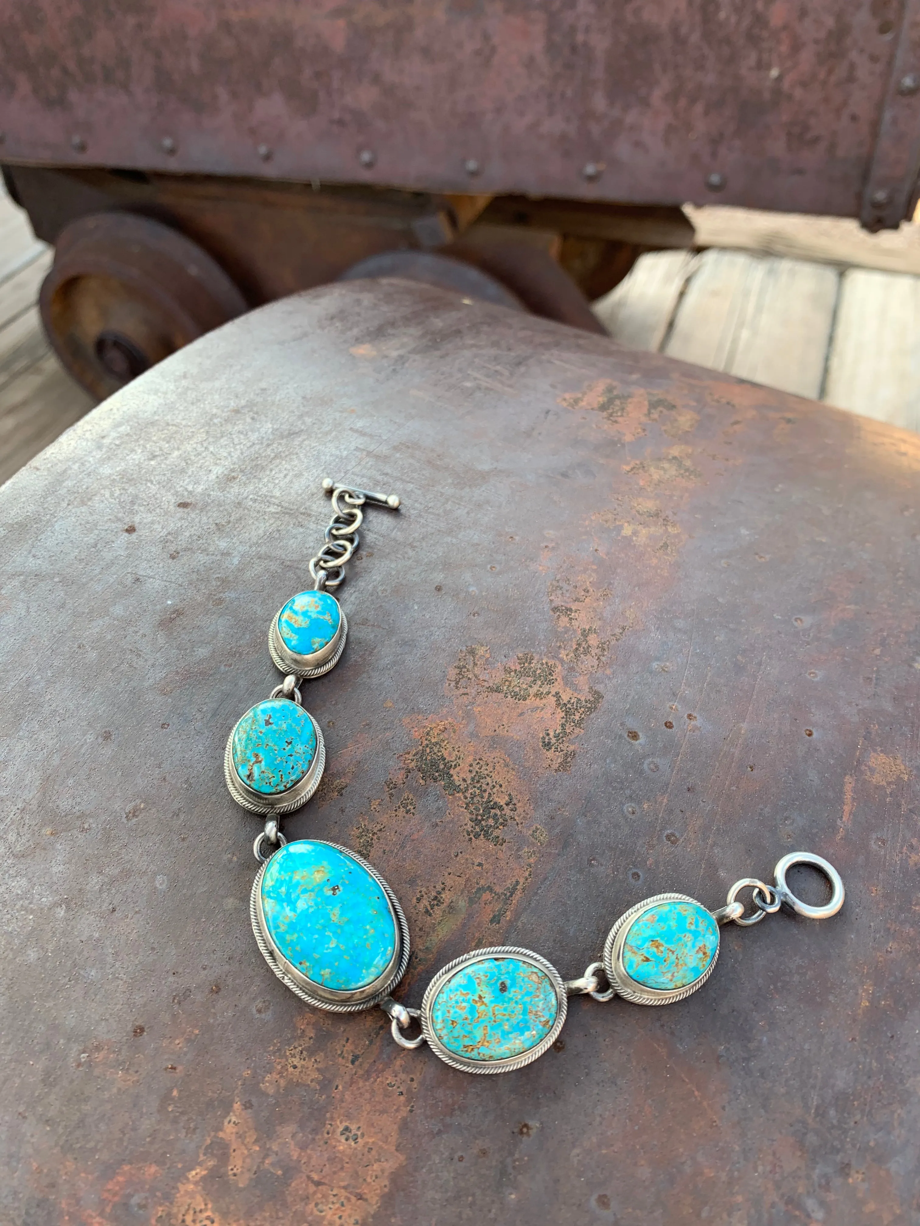 Bird’s Eye Kingman Turquoise Toggle bracelet