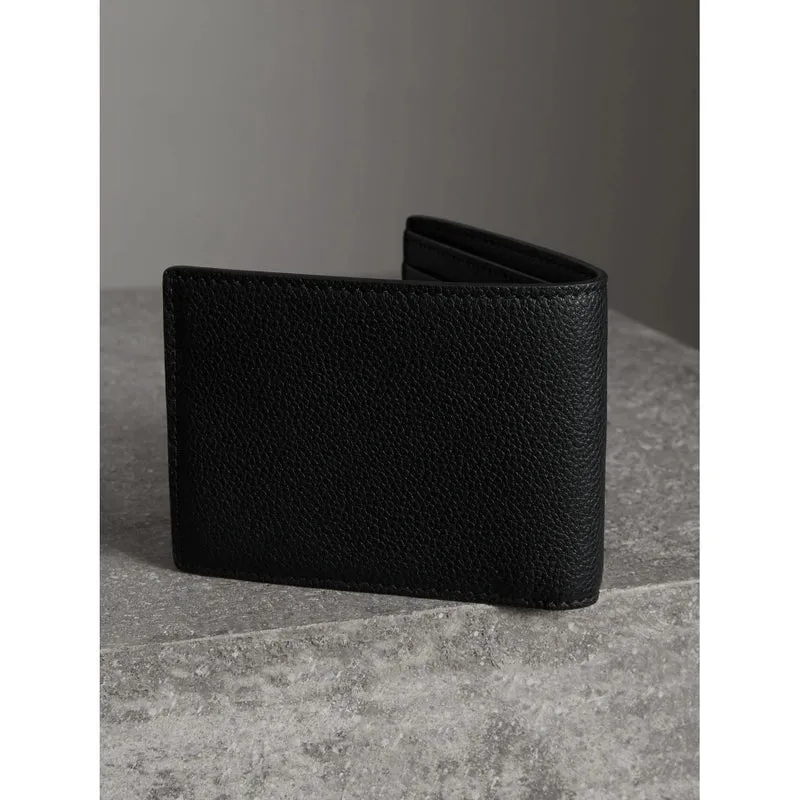 Burberry Grainy Leather Bifold Wallet 3997603 - Black