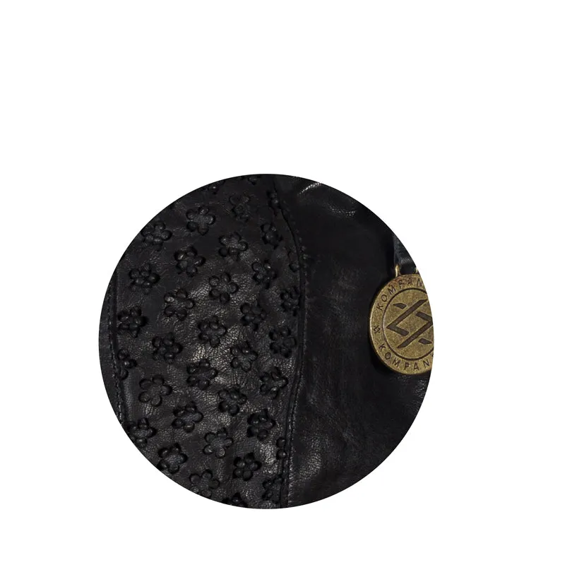 Cealfa - The Handbag