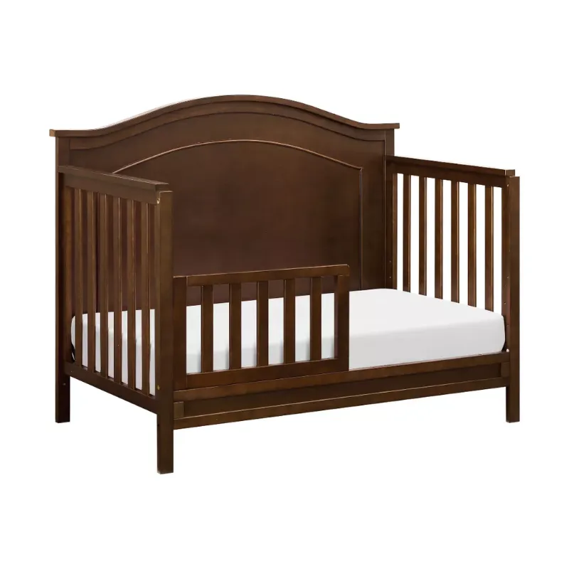 Charlie 4-in-1 Convertible Crib