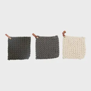 COTTON CROCHETED POT HOLDER W/LEATHER LOOP