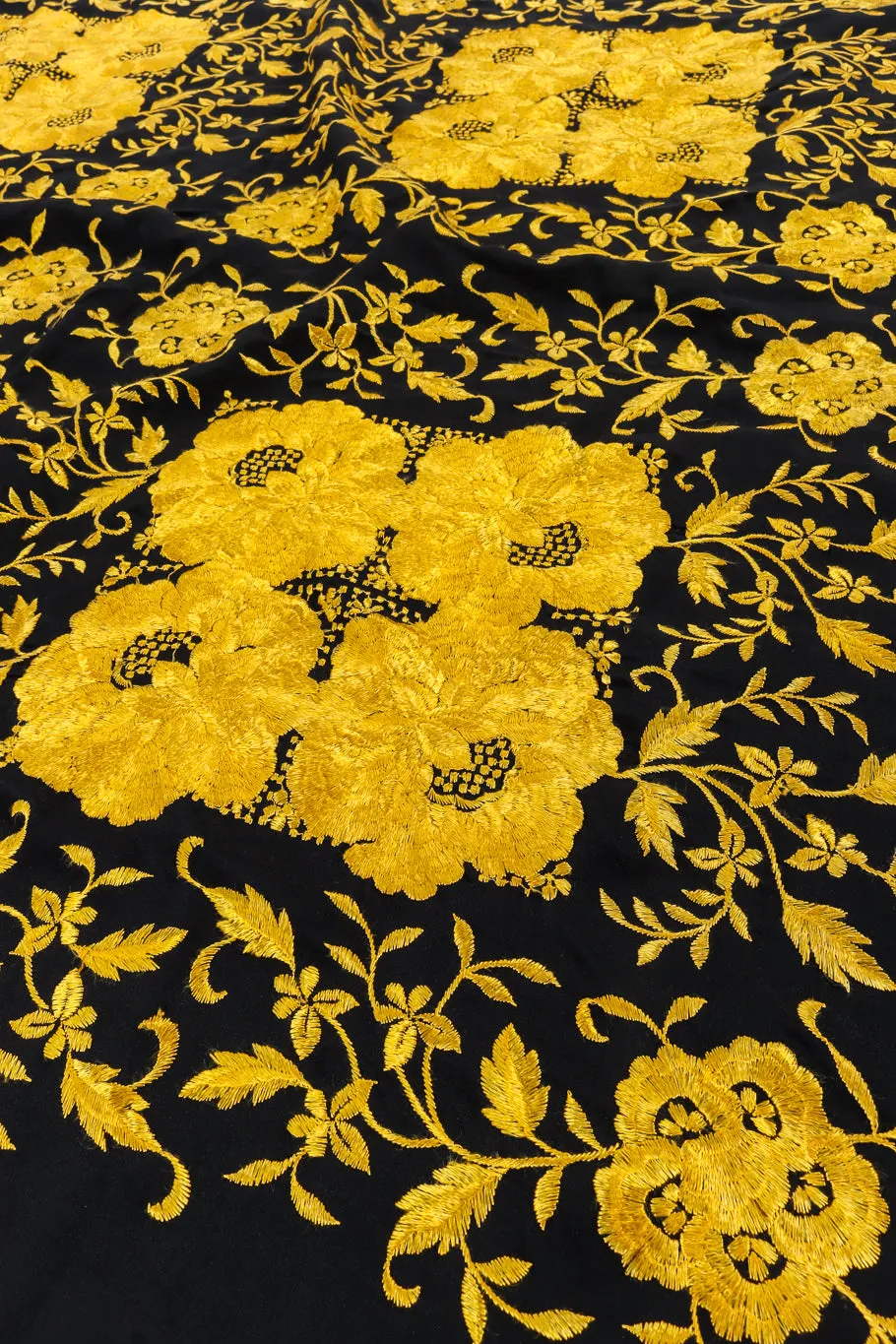 Floral Embroidered Fringe Piano Shawl