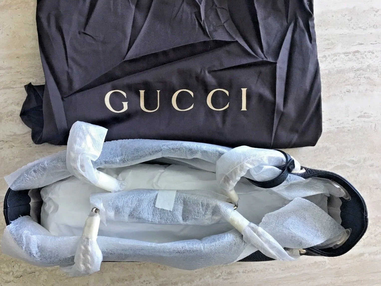 Gucci Soho Medium Double Chain Shoulder Bag Leather Handbag Italy Black Gold NEW