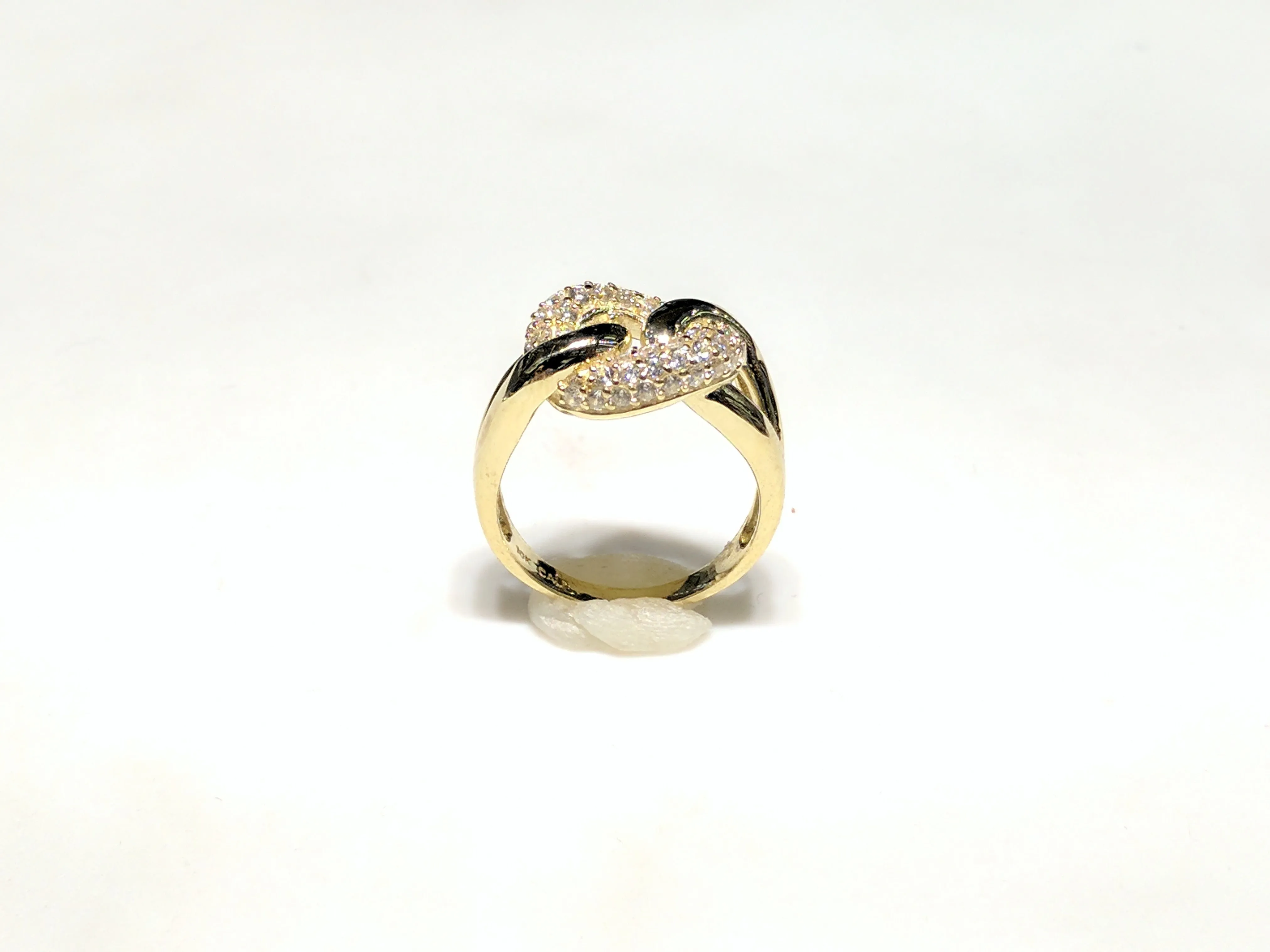 Iced Out Puffy Round Link Ring 10K