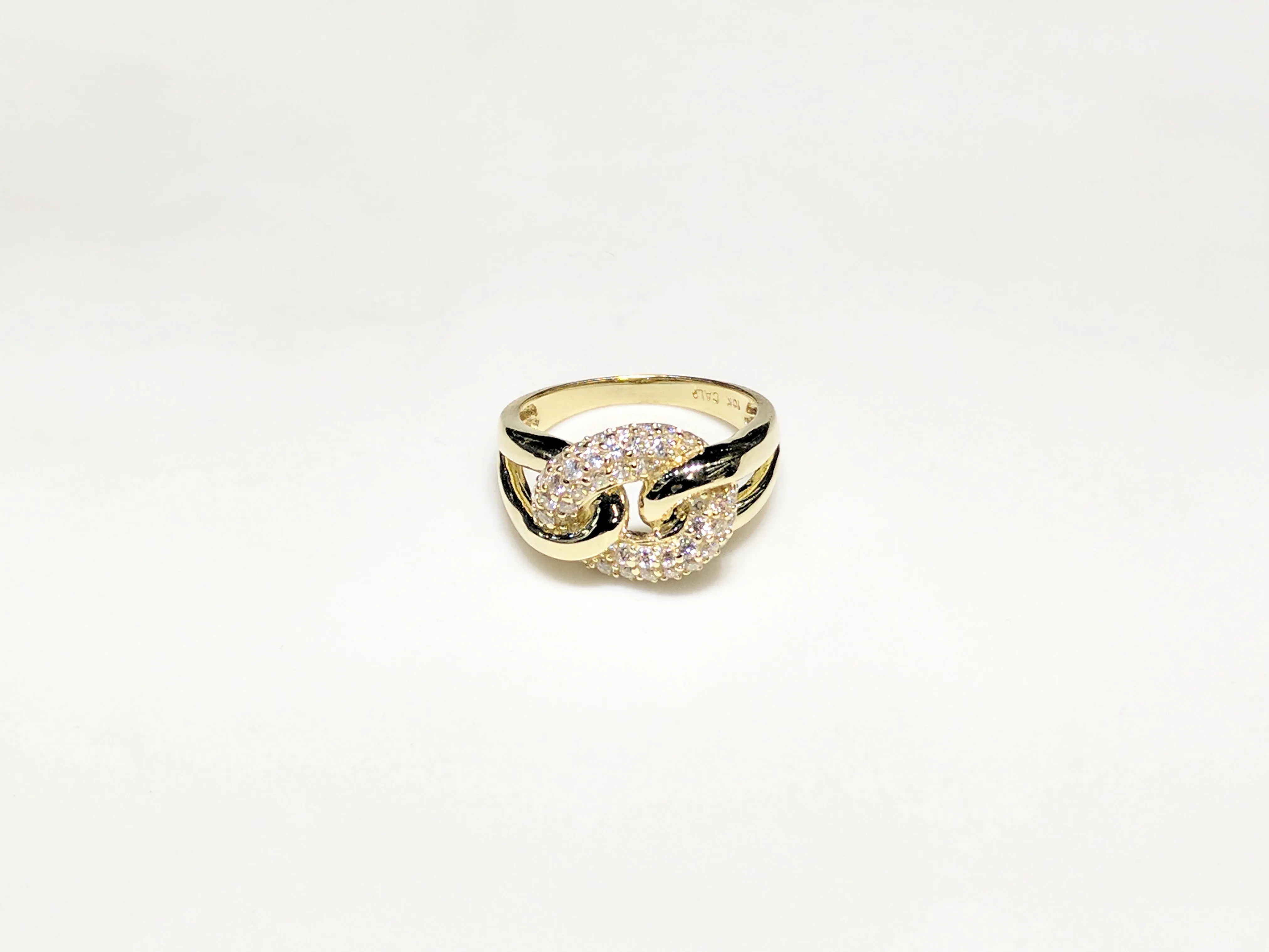 Iced Out Puffy Round Link Ring 10K