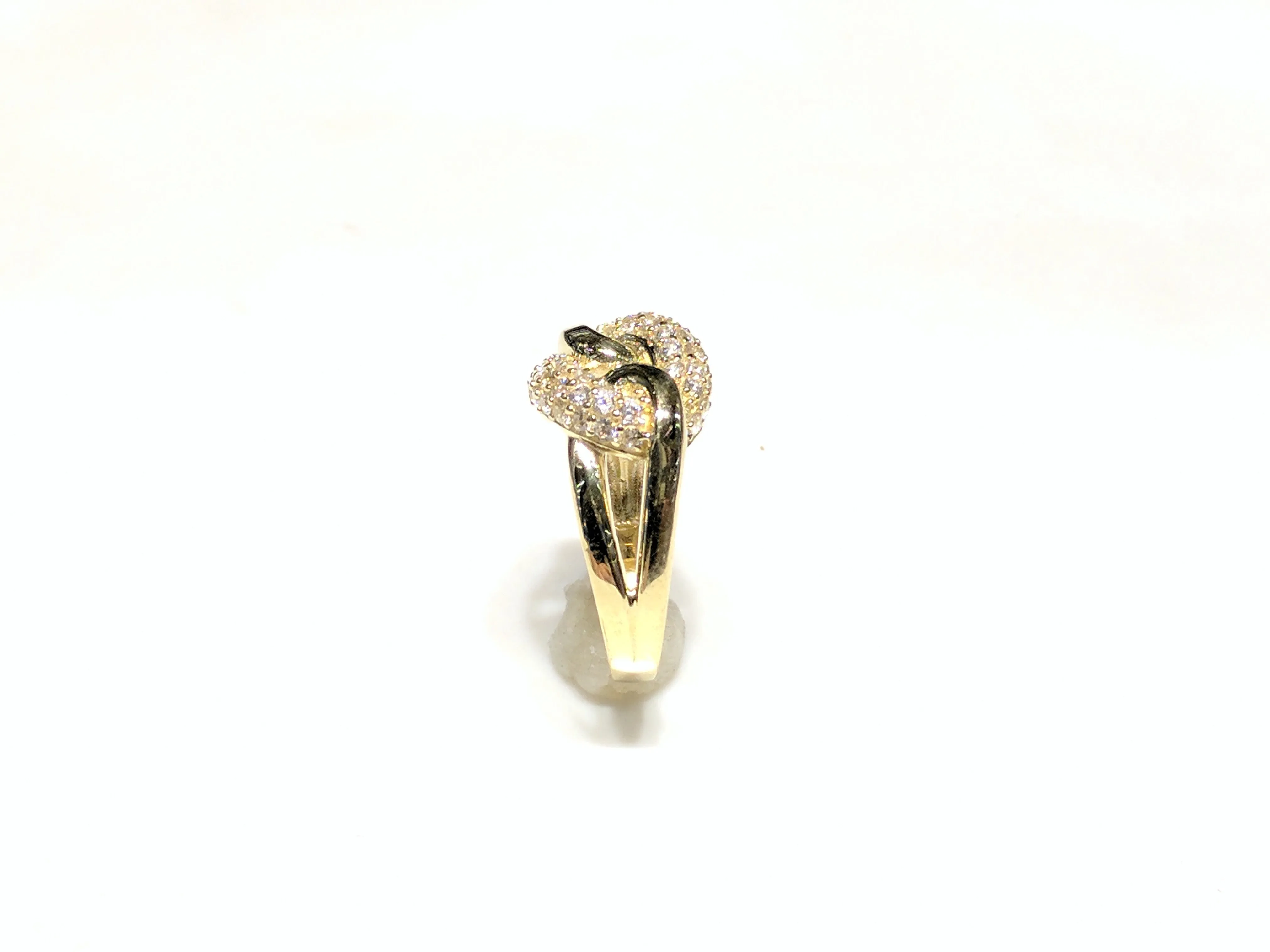 Iced Out Puffy Round Link Ring 10K