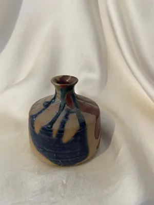 JV824 Tiny Pottery Vase