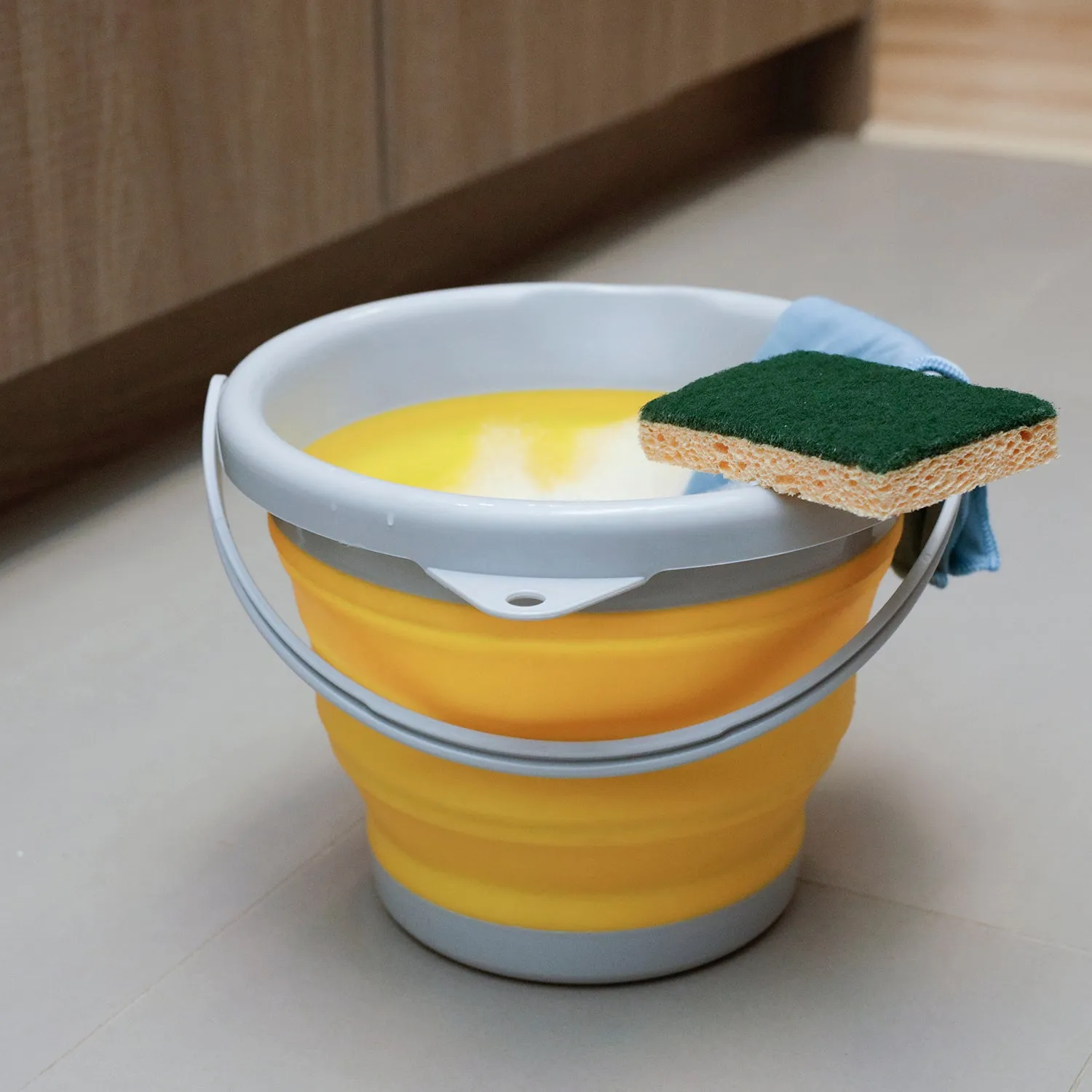 kikkerland | キッカーランド　Collapsible Bucket