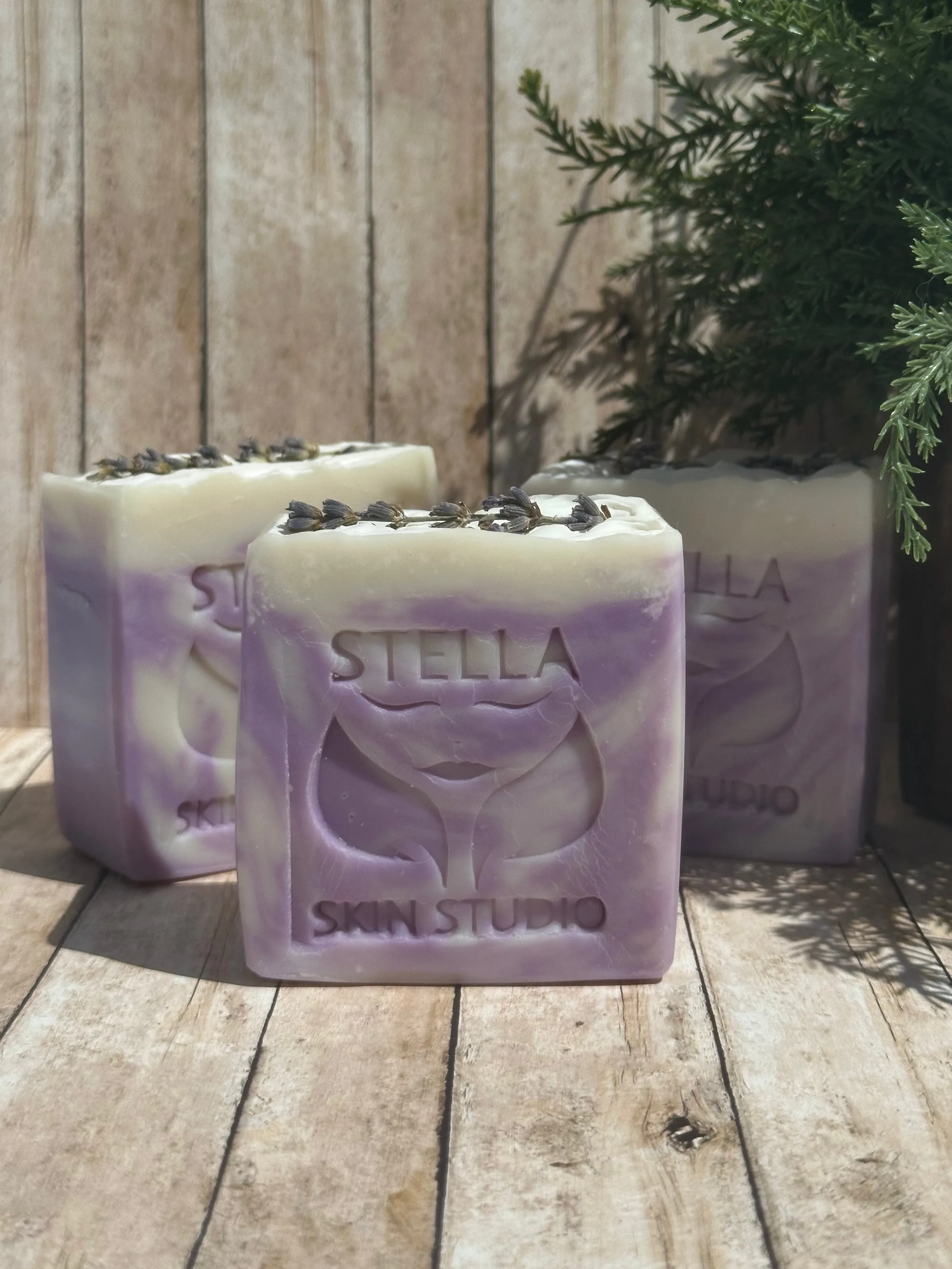 Lavender Fields Soap Bar Made With Organic & Natural Ingredients Oversized 6 oz. Bar