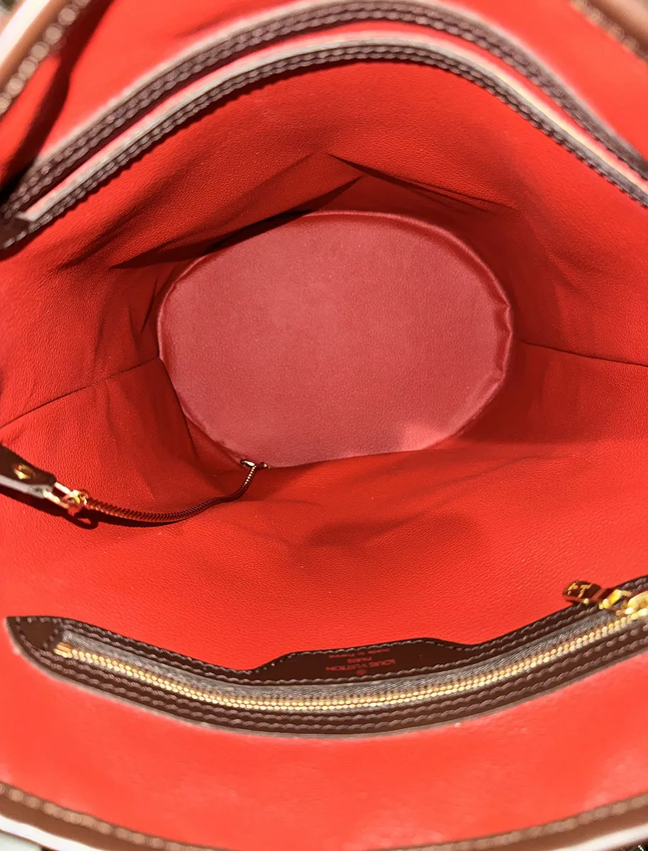 Louis Vuitton Marais Bucket Bag GM