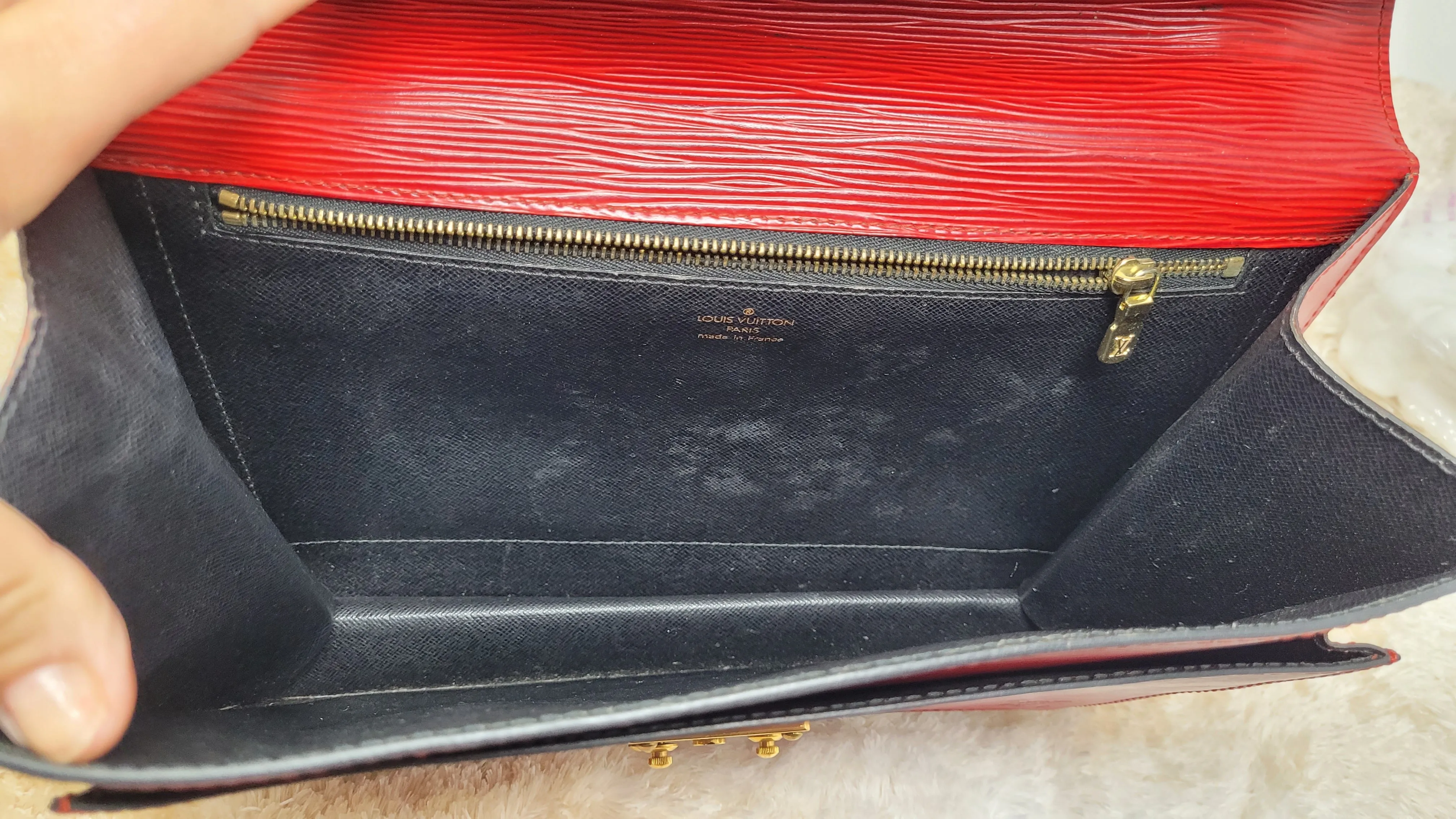 LOUIS VUITTON RED EPI MONCEAU CROSSBODY