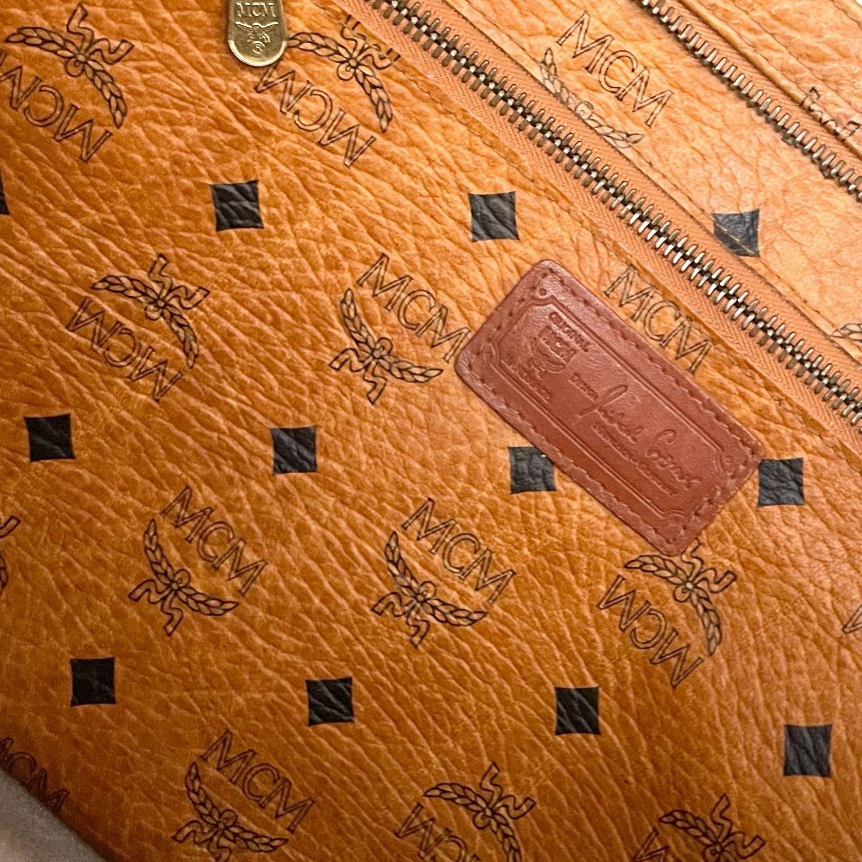 MCM Large Logo Shoulder Tote 💰