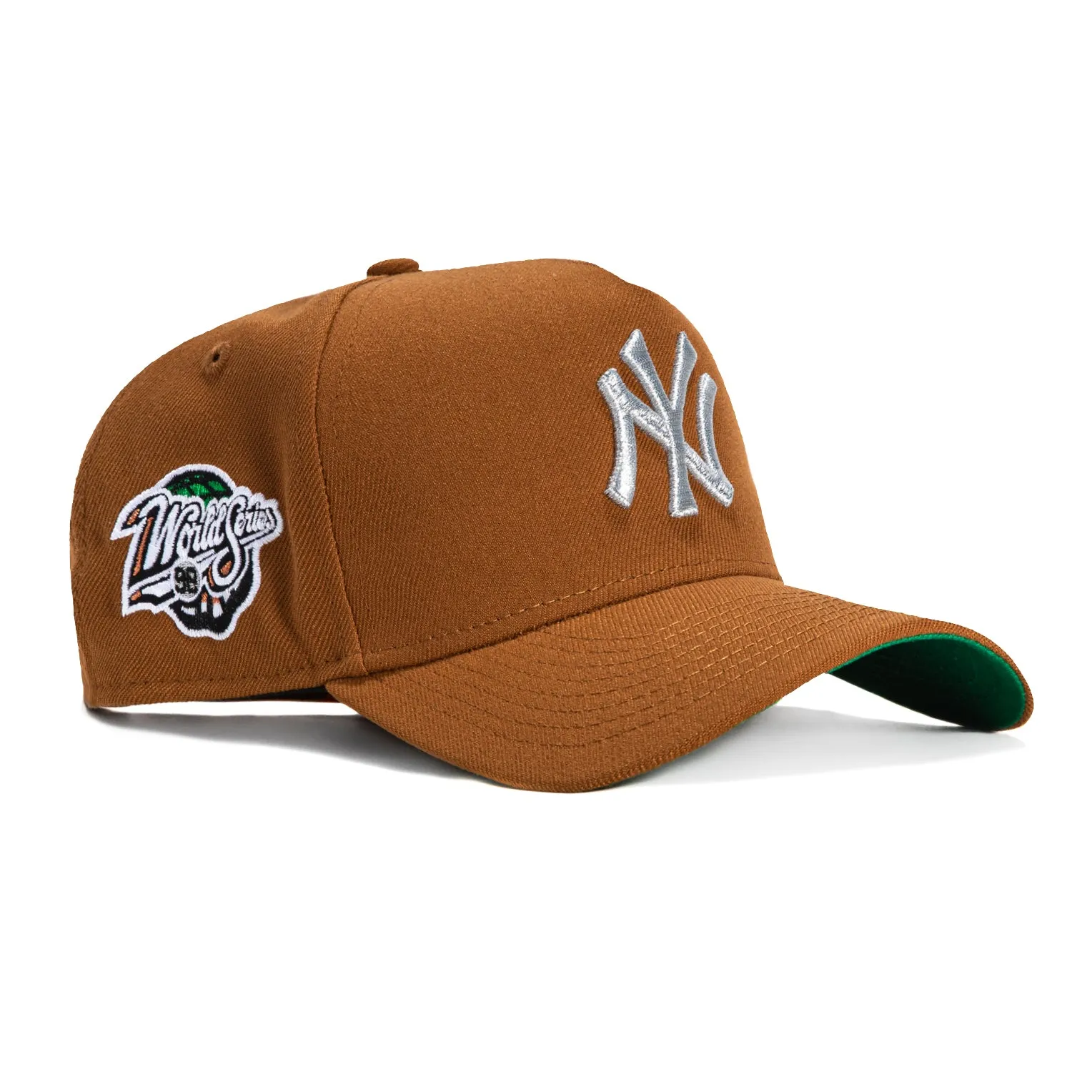 New Era 9Forty A-Frame New York Yankees 1998 World Series Patch Snapback Hat - Khaki, Metallic Silver