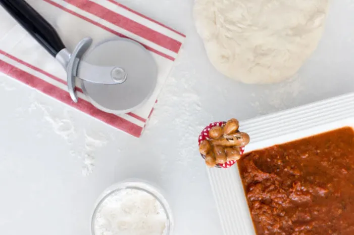Nora Fleming You Knead This (Bread Basket) Mini