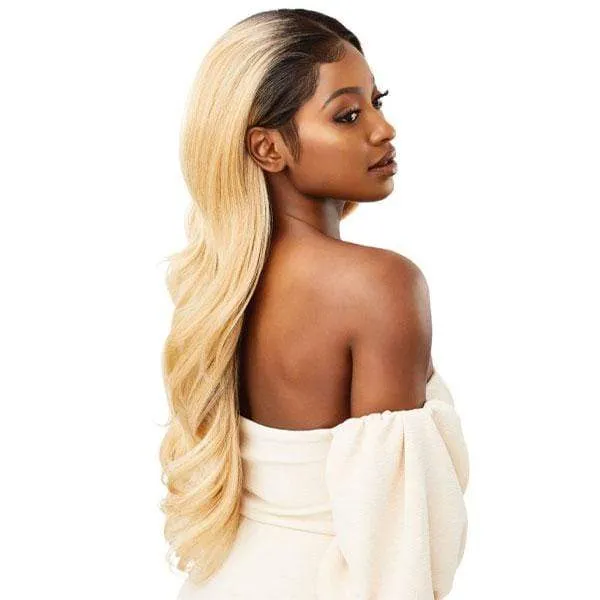 Outre Melted Hairline Synthetic Deluxe Wide HD Lace Front Wig - SERAPHINE