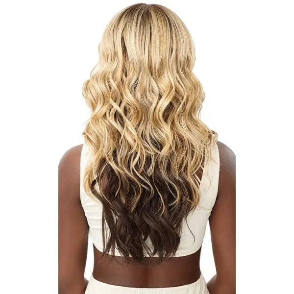 Outre Perfect Hairline Synthetic 13x6 Lace Front Wig - FREYA