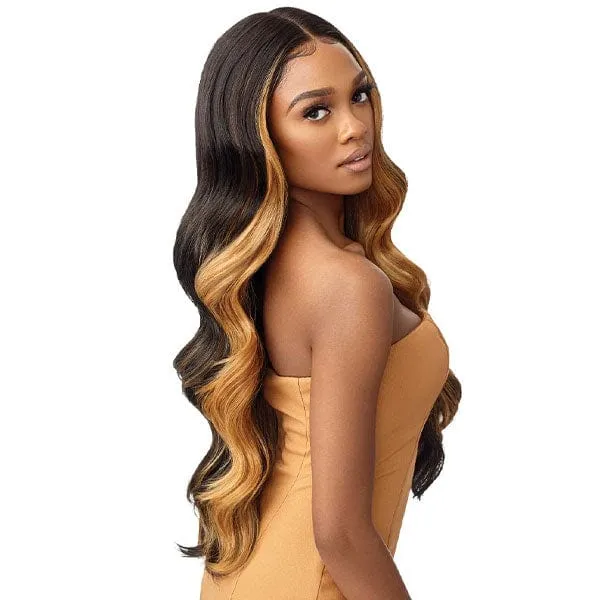 Outre Synthetic Melted Hairline HD Lace Front Wig - MANUELLA