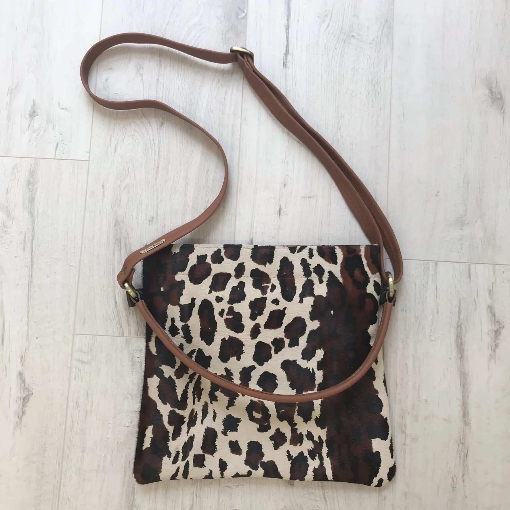 Owen Barry Iggy Leather Bag - Snow Leopard Tan