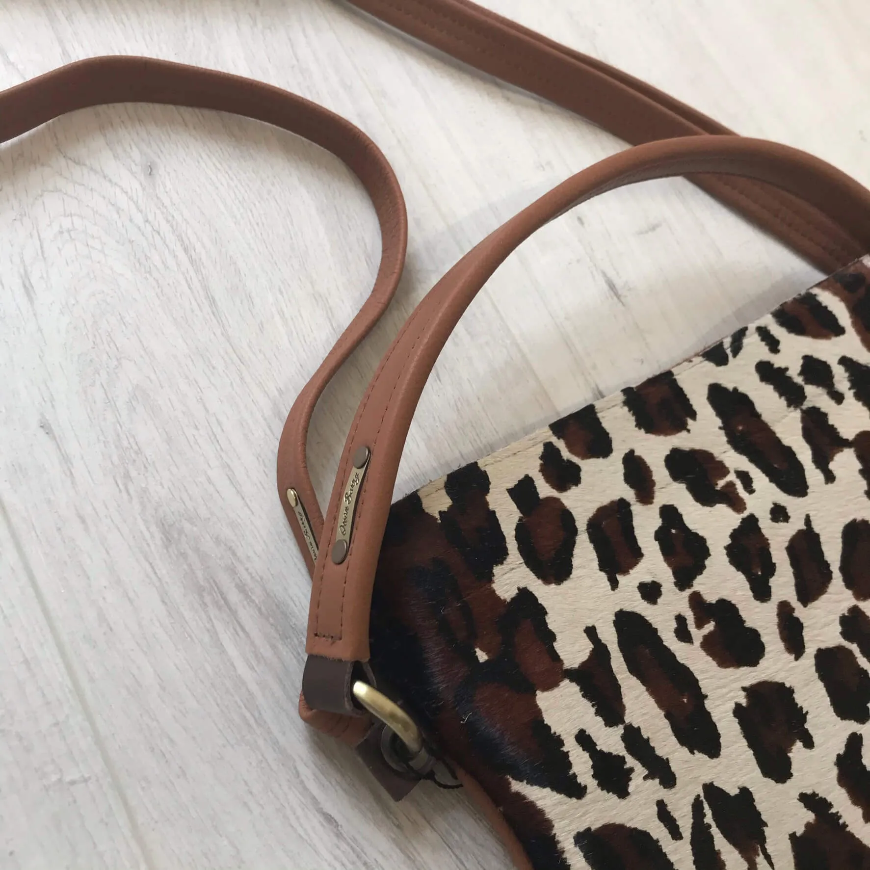 Owen Barry Iggy Leather Bag - Snow Leopard Tan