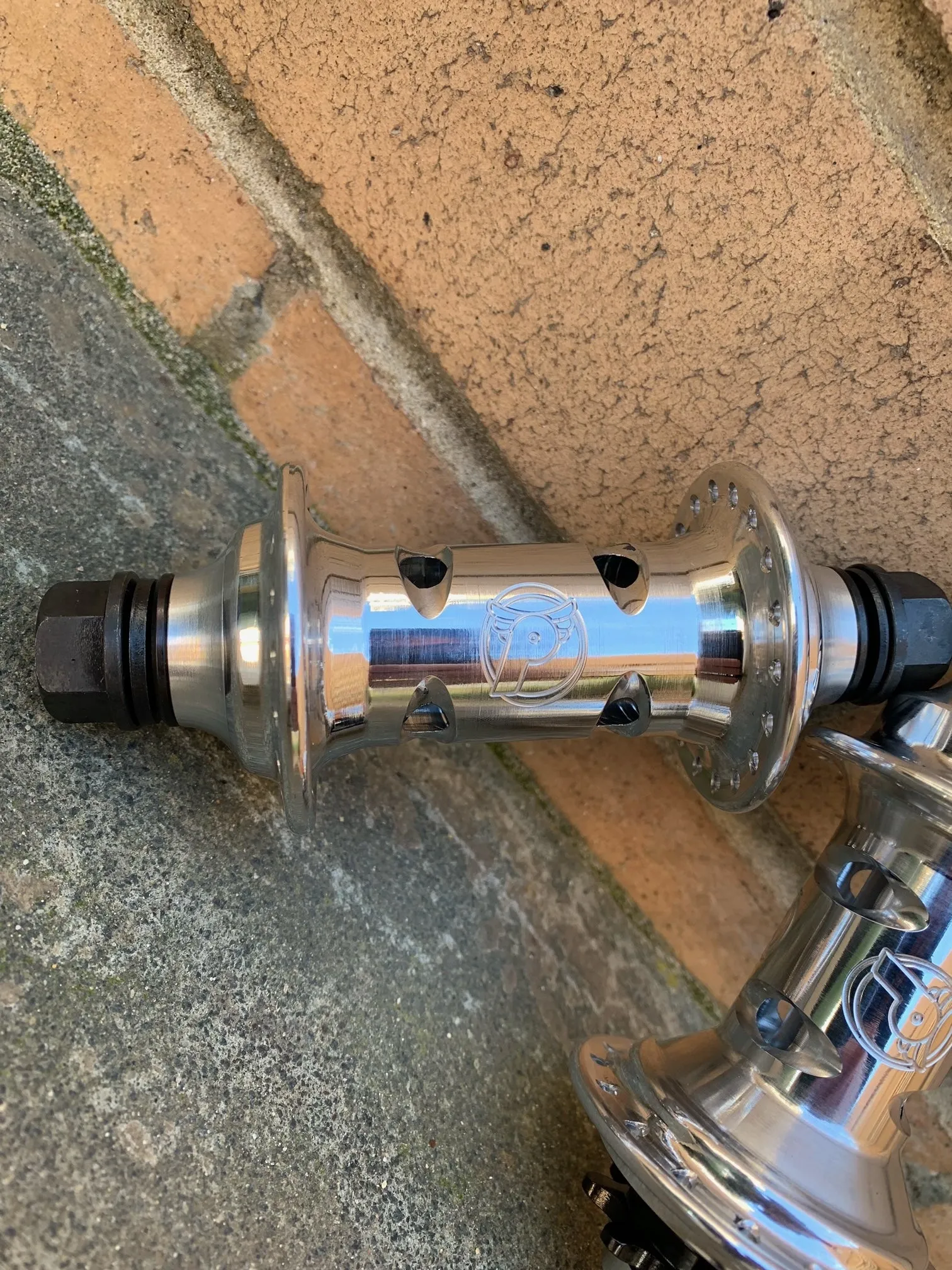 PROFILE MINI "CATS EYE" POLISHED LIMITED EDITION HUBSET - RHD