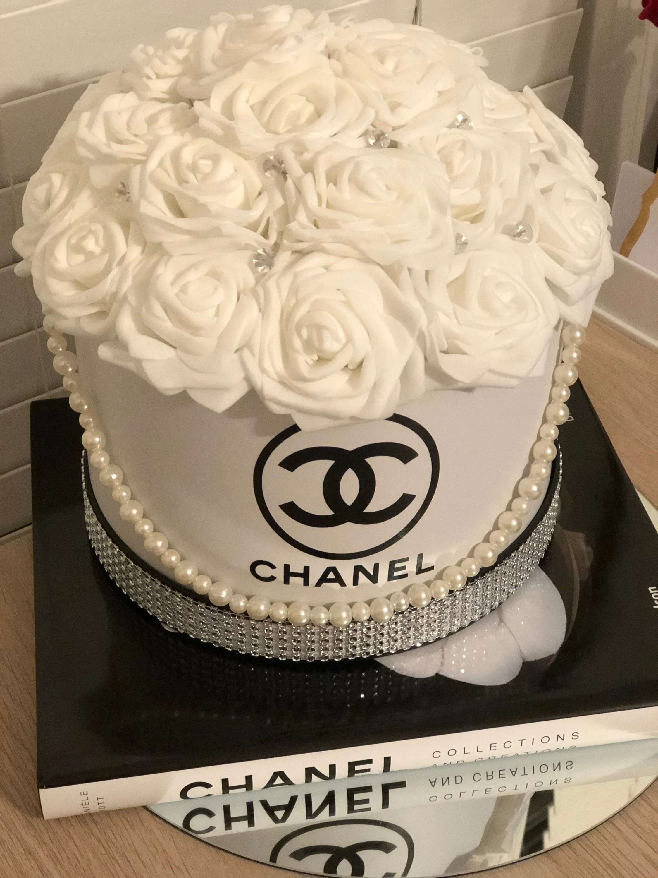 Rose Hat Box Bouquet
