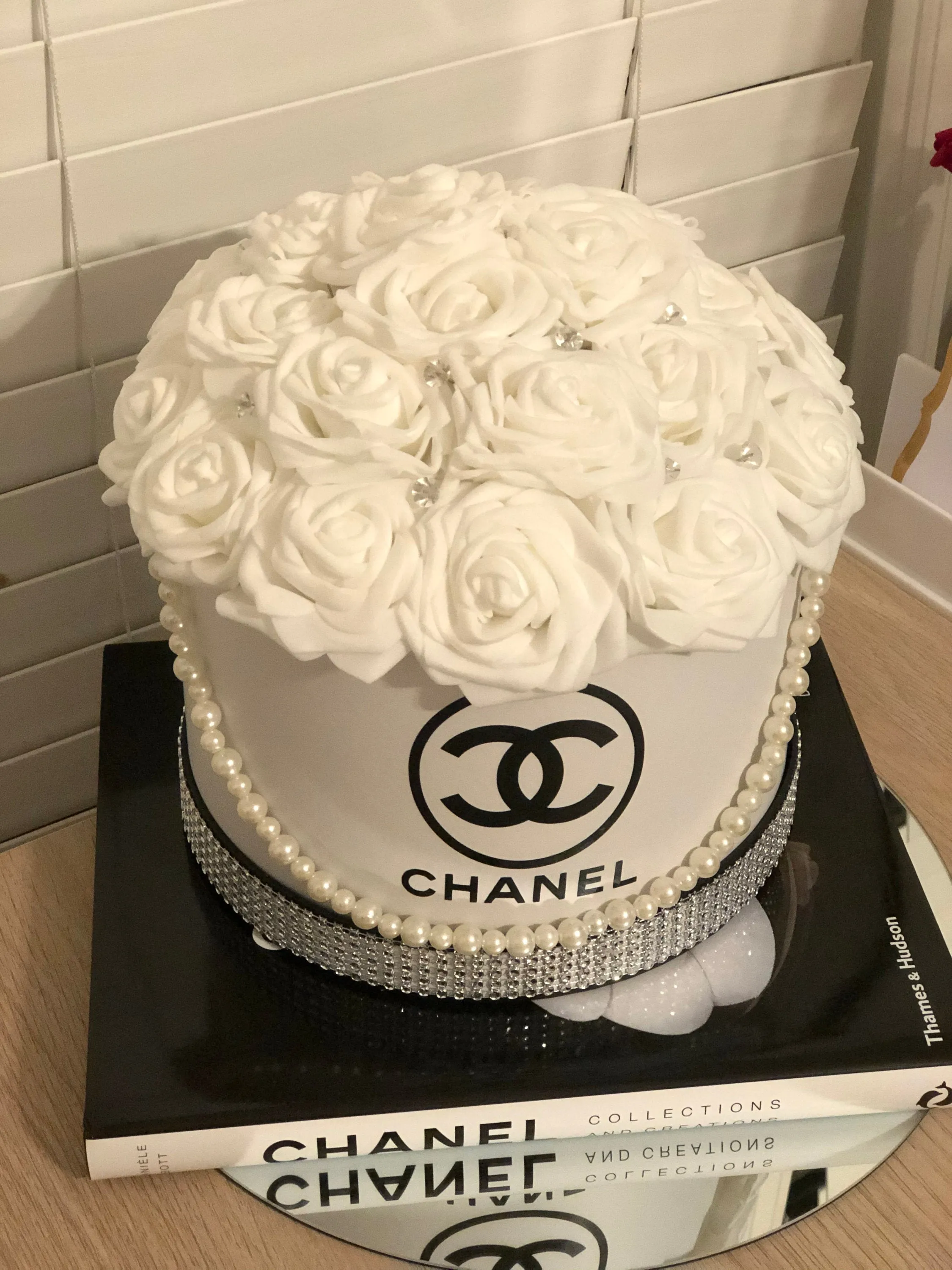 Rose Hat Box Bouquet