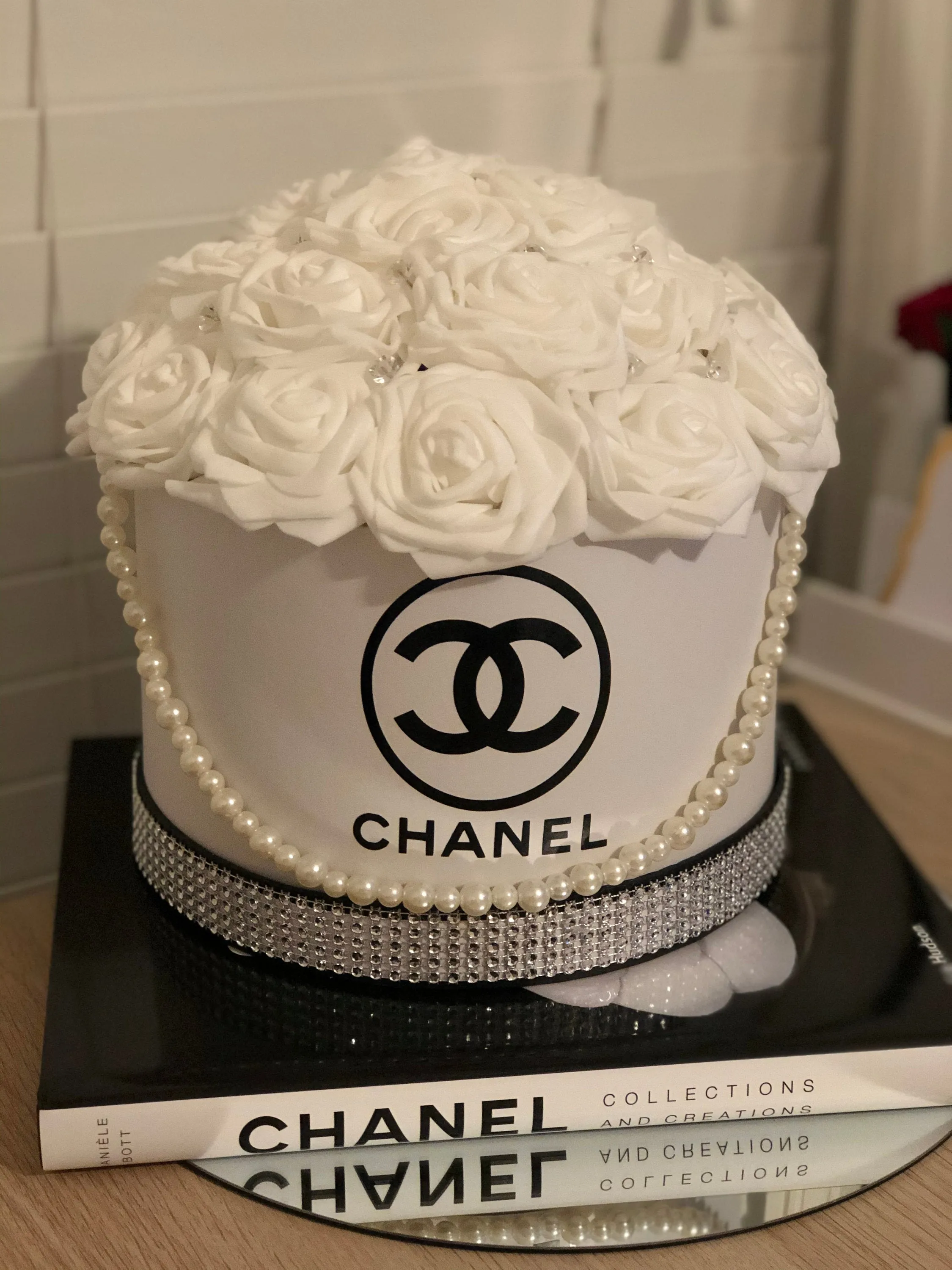 Rose Hat Box Bouquet