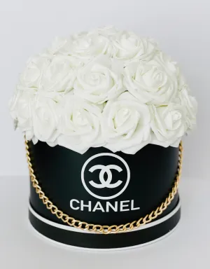 Round Flower Box with Gold Chain