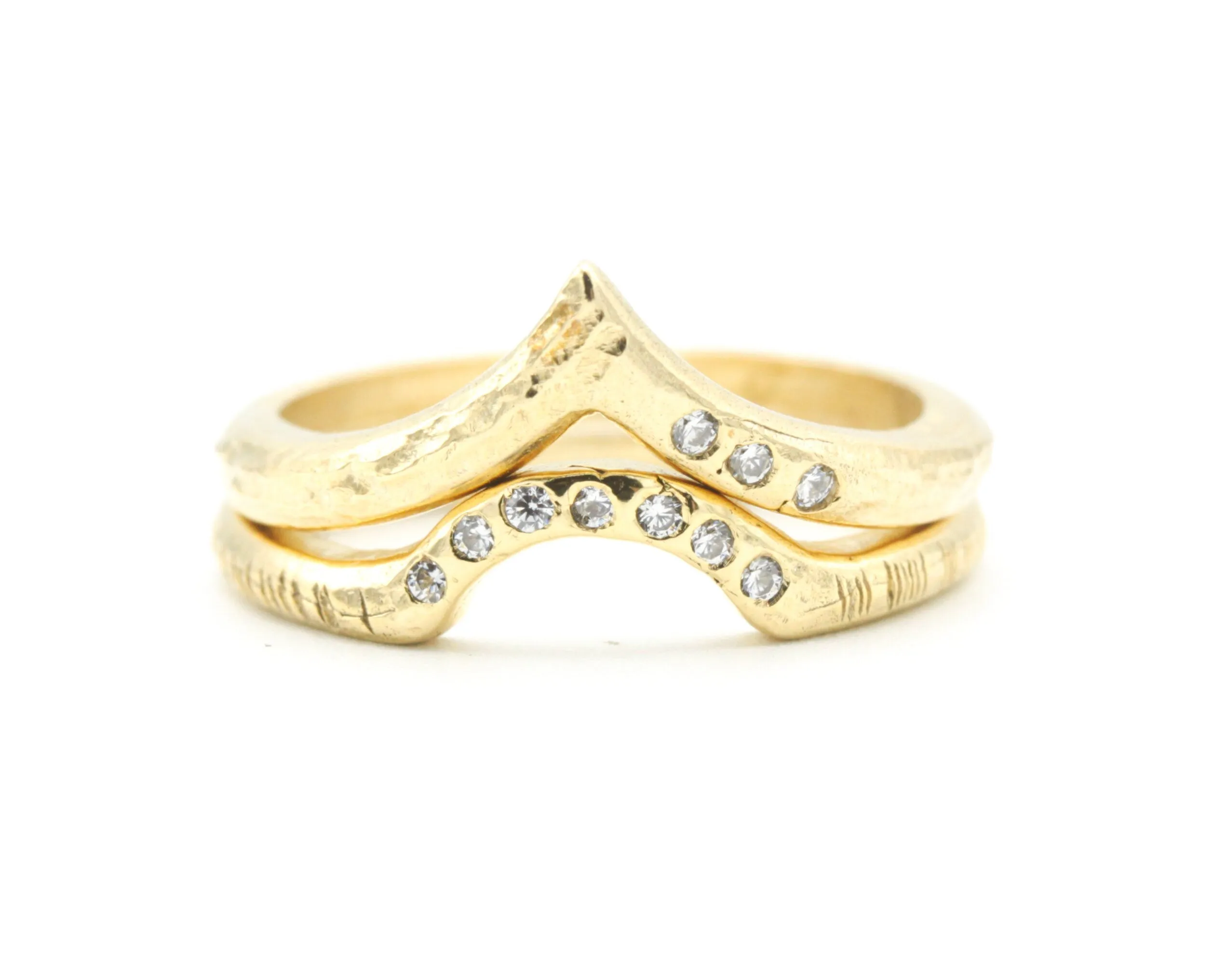 Set of 2 14k gold with line texture band ring and tiny 7 diamond on the center set with 14k gold wood texture band ring and tiny 3 diamond