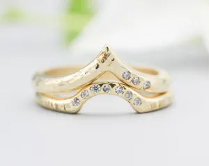 Set of 2 14k gold with line texture band ring and tiny 7 diamond on the center set with 14k gold wood texture band ring and tiny 3 diamond