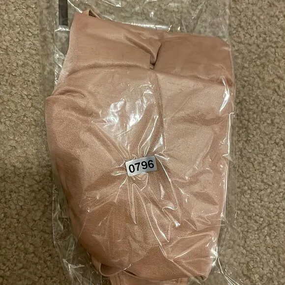 SKIMS Barely There Shapewear Briefs Bodysuit in Clay Size XL NWOT