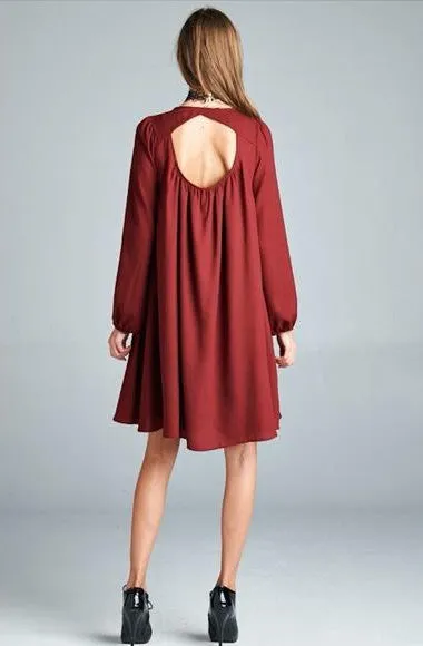 SOLID KEYHOLE DRESS BURGUNDY*
