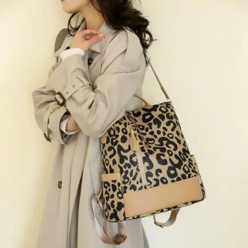 Stylish Yeppi Leopard PU Leather Backpack
