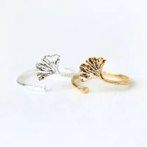 Tiny Ginkgo leaf Ring