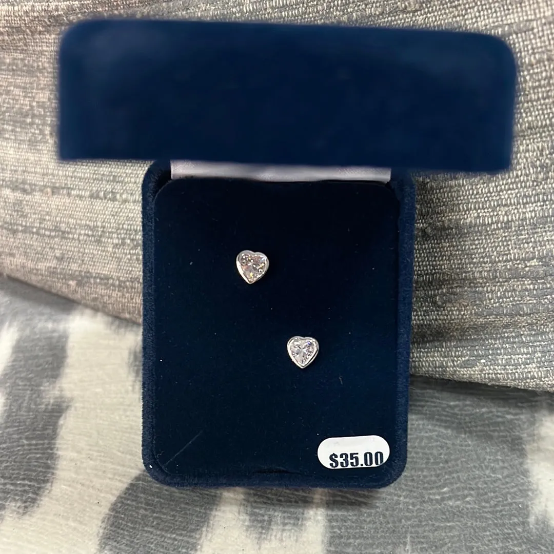 Tiny Heart Earrings