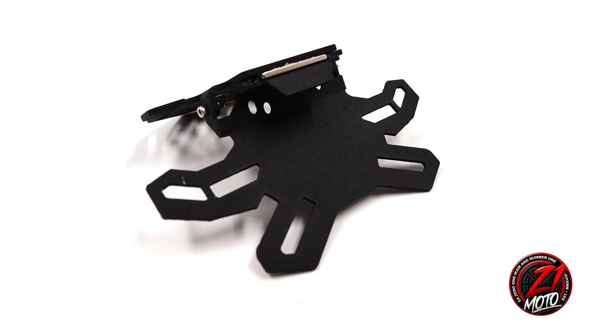 UNIVERSAL FOLDABLE FENDER ELIMINATOR