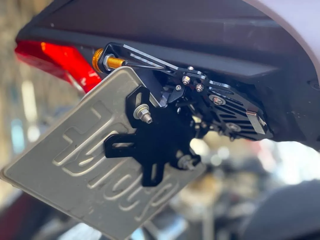 UNIVERSAL FOLDABLE FENDER ELIMINATOR