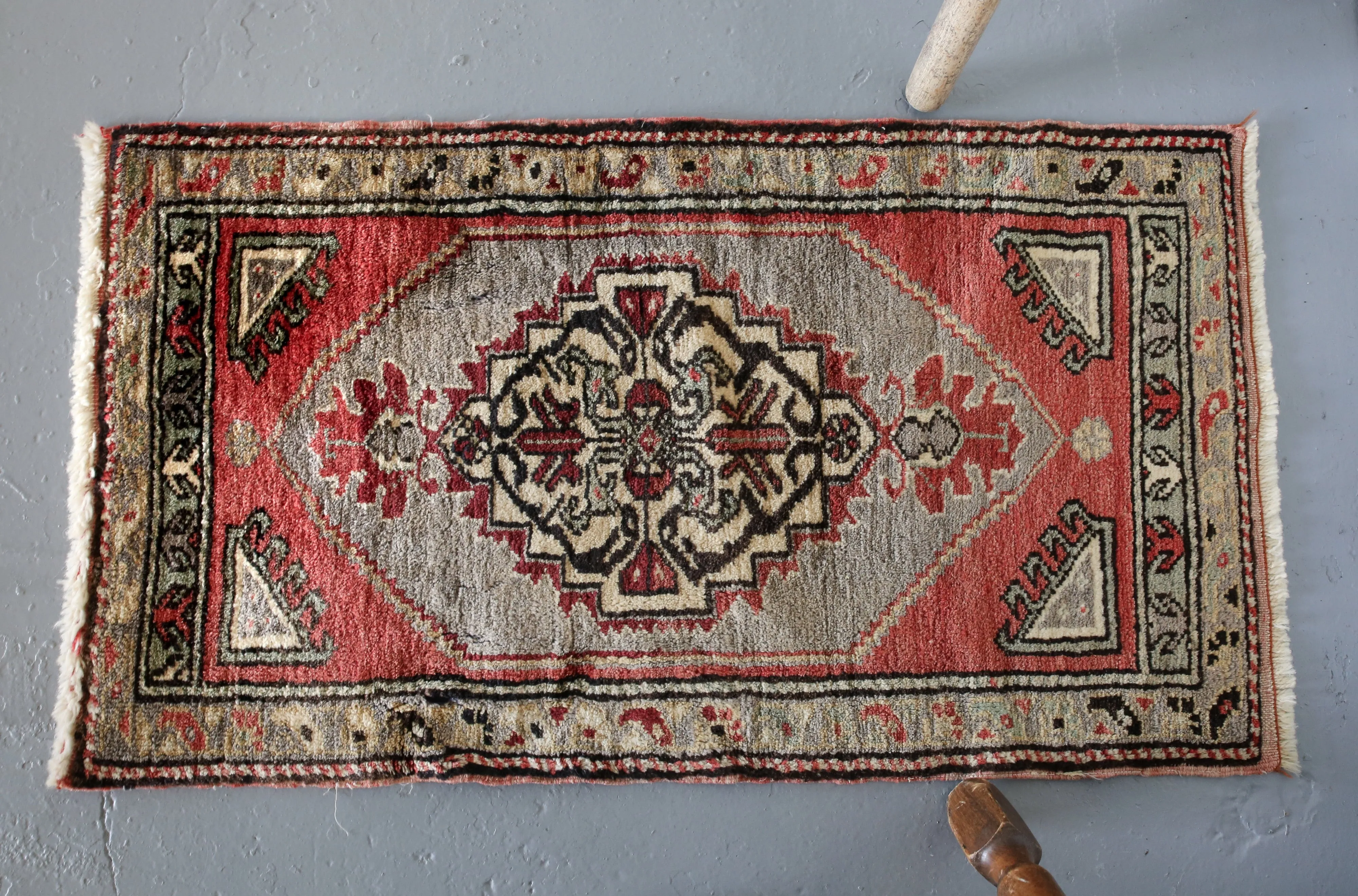 Vintage Mini Turkish Rug 1.9ftx3.2ft