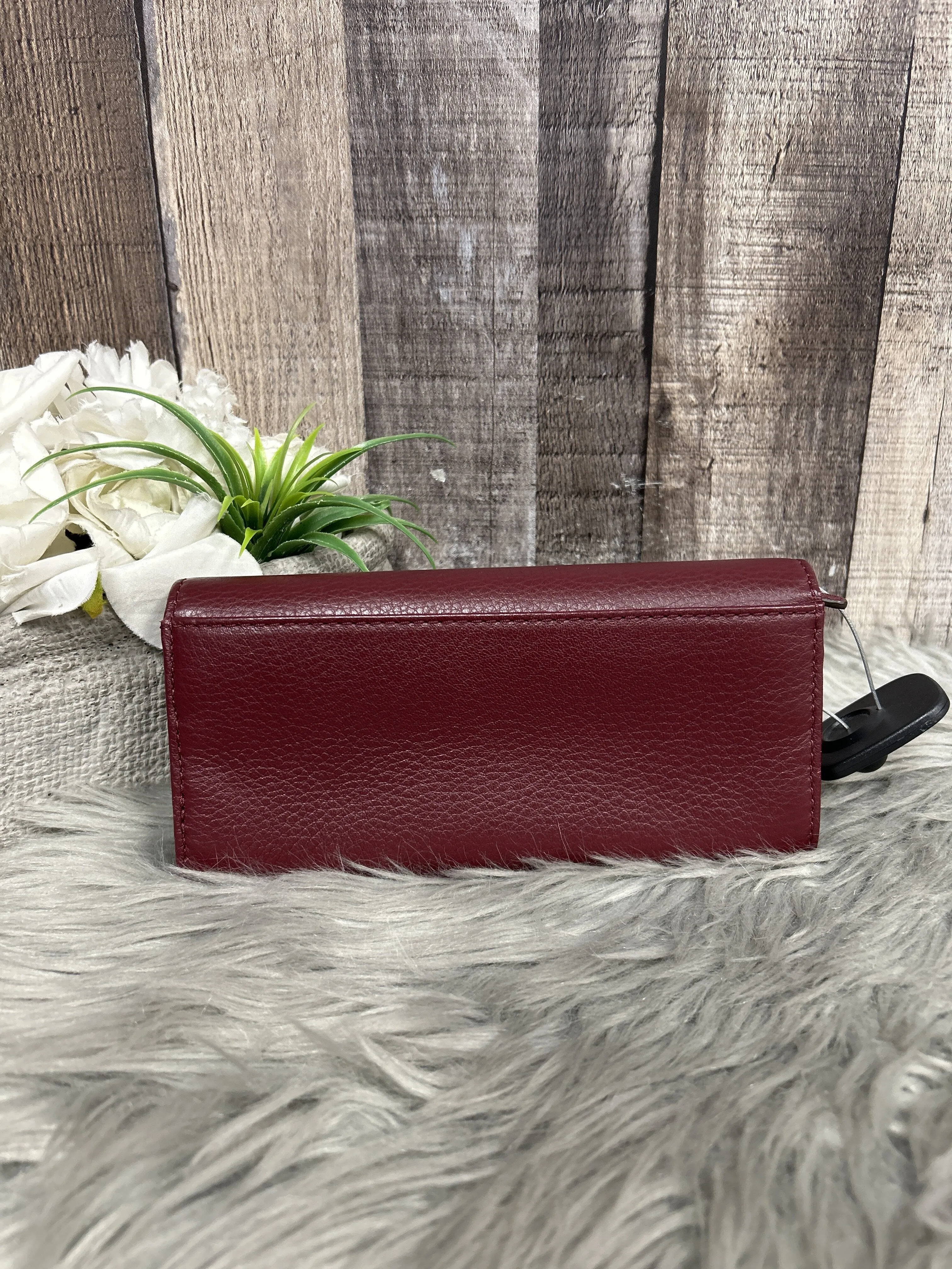 Wallet Designer By Michael Kors  Size: Medium