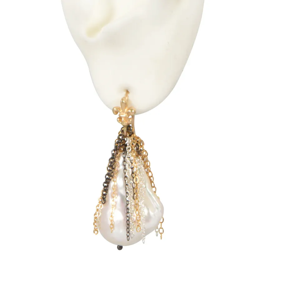 White Baroque Drops